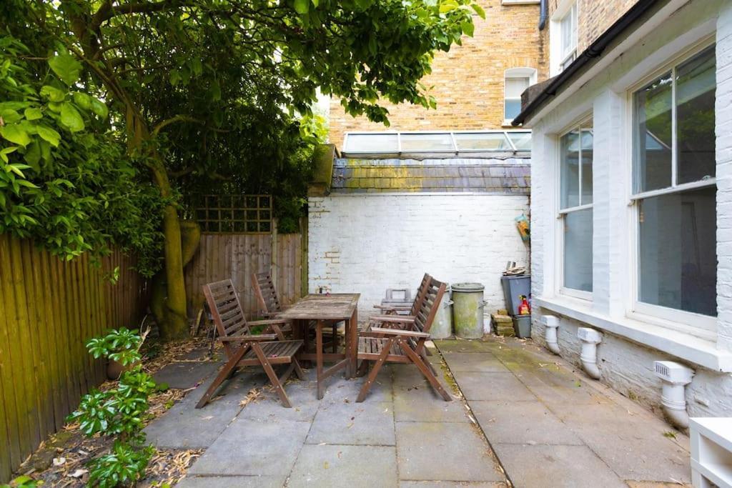 Apartament Lovely Garden Flat In Londra